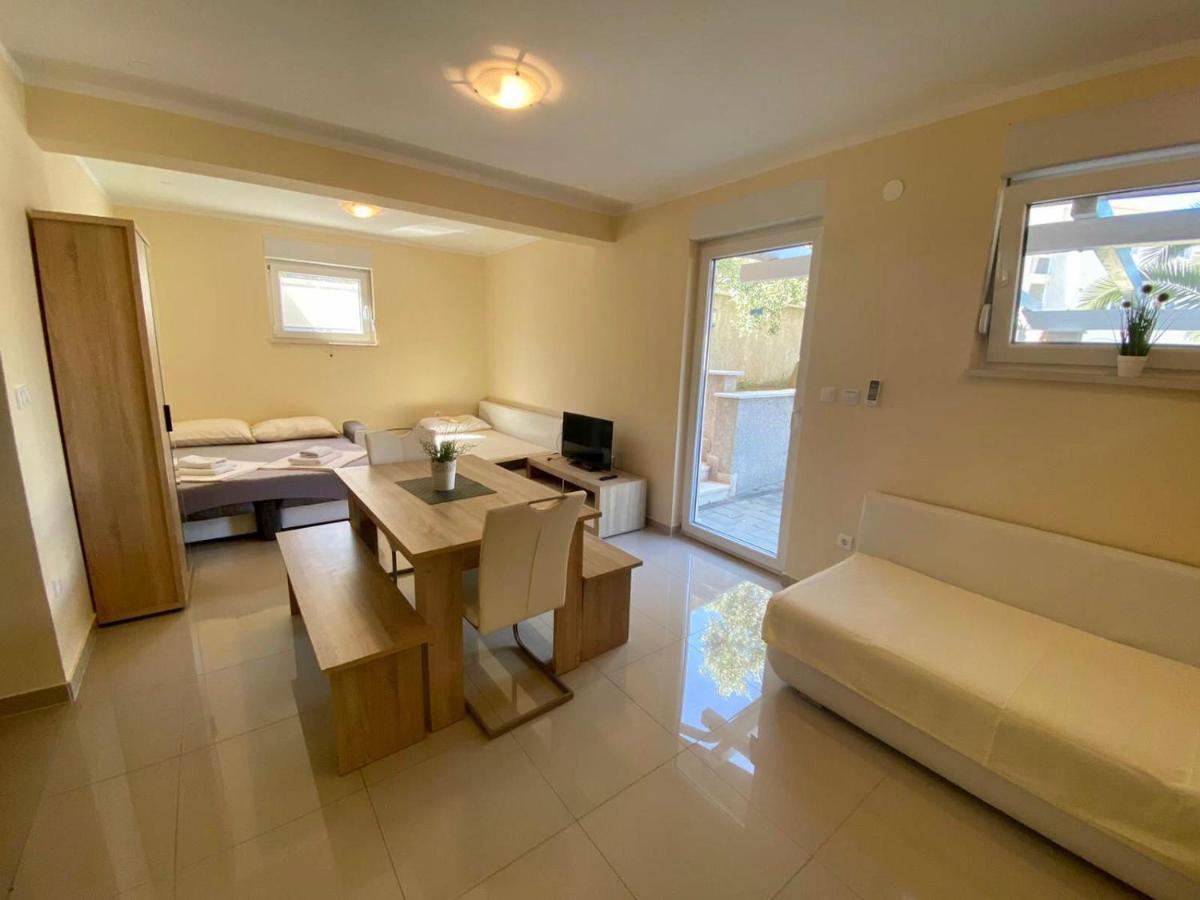 Atrium Novalja Apartment ภายนอก รูปภาพ