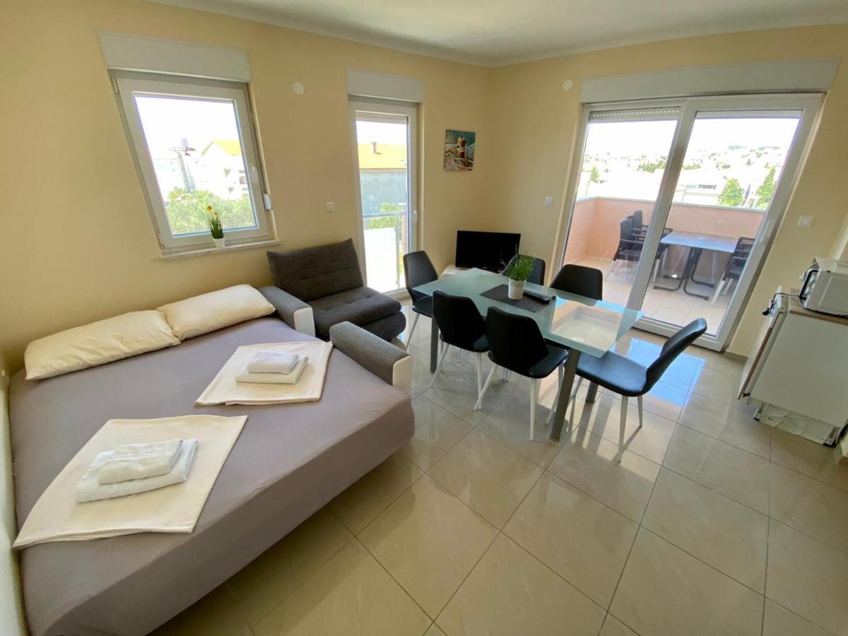 Atrium Novalja Apartment ภายนอก รูปภาพ
