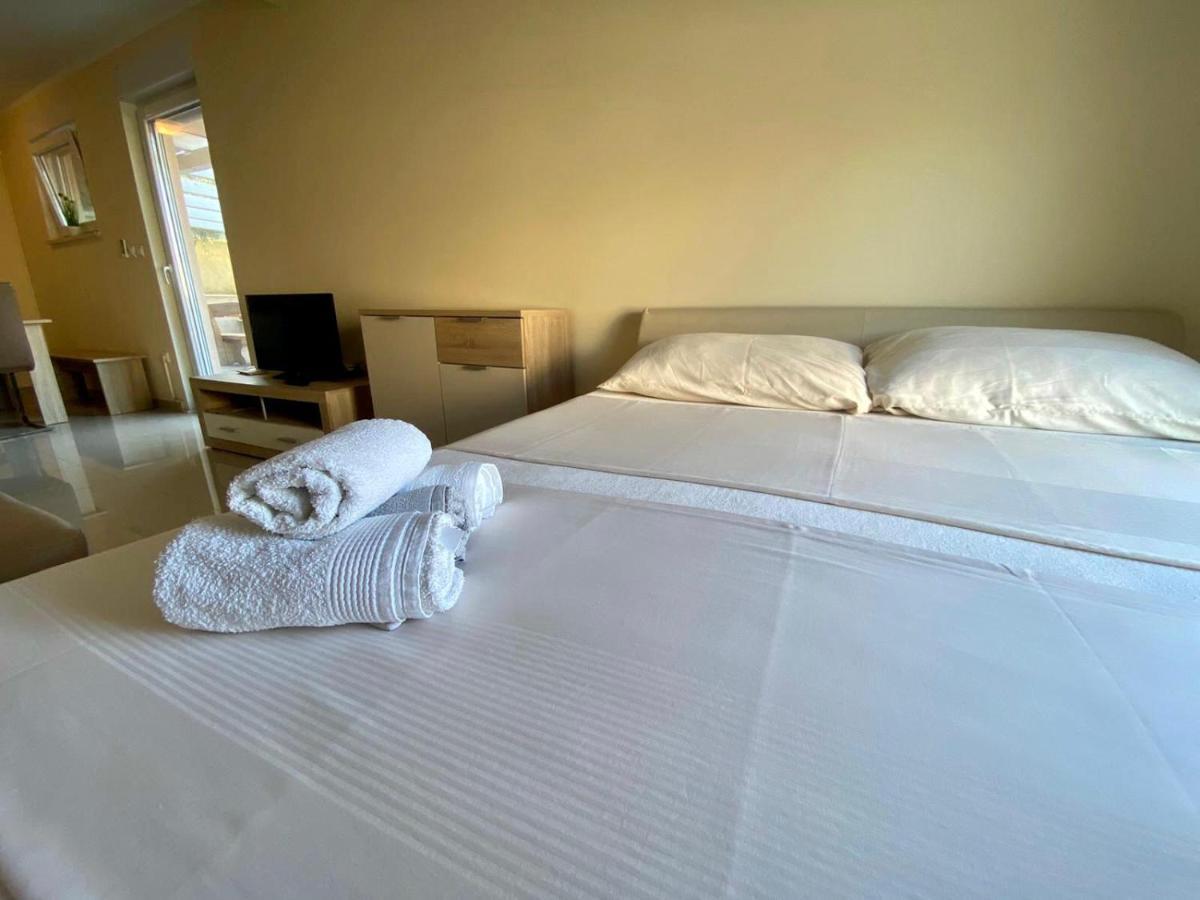 Atrium Novalja Apartment ภายนอก รูปภาพ